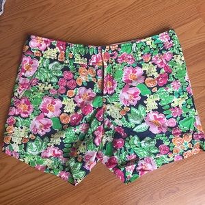 Lily Pulitzer 5” seem size 6 shorts